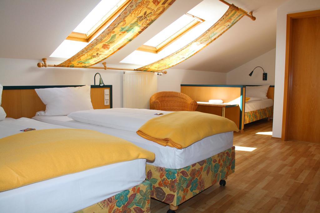 Hotel Am Quellberg Реклингхаузен Стая снимка