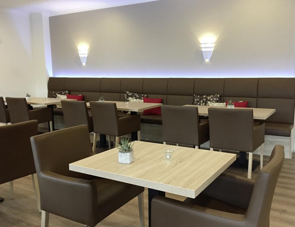 Hotel Am Quellberg Реклингхаузен Екстериор снимка