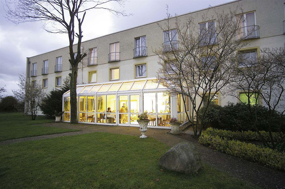 Hotel Am Quellberg Реклингхаузен Екстериор снимка