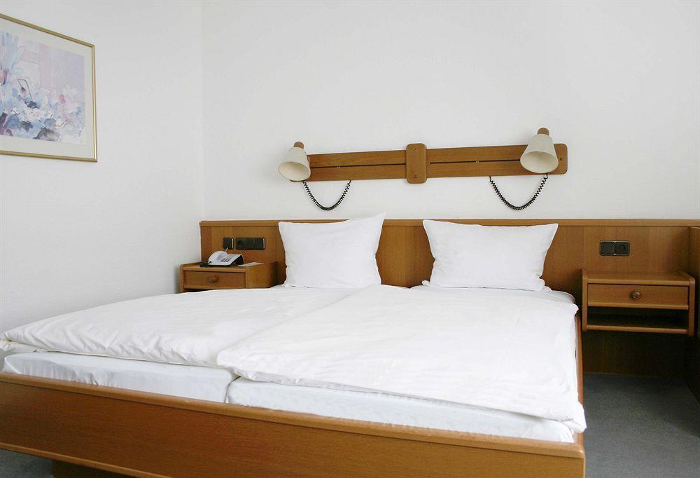 Hotel Am Quellberg Реклингхаузен Екстериор снимка