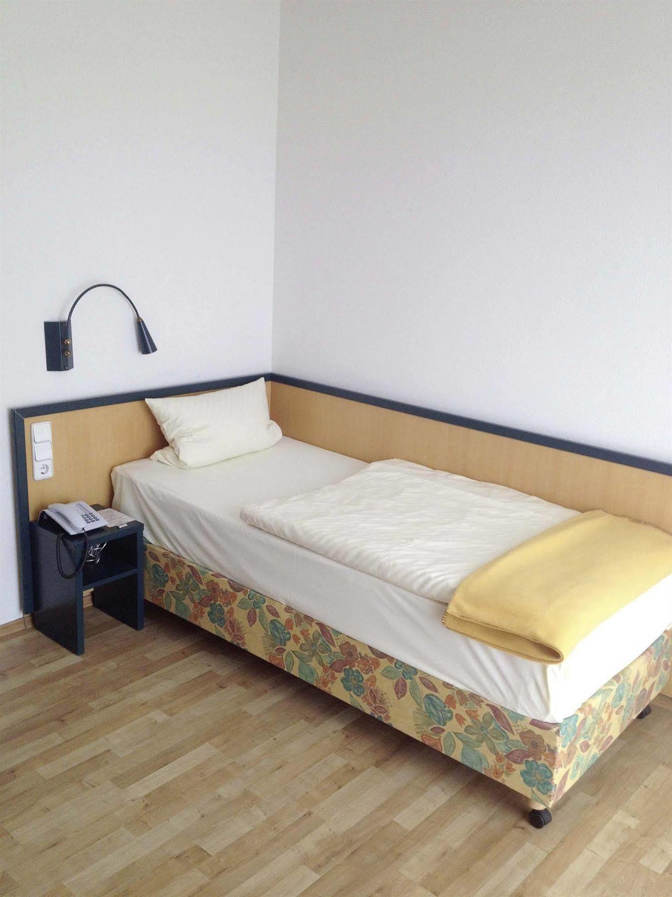 Hotel Am Quellberg Реклингхаузен Екстериор снимка