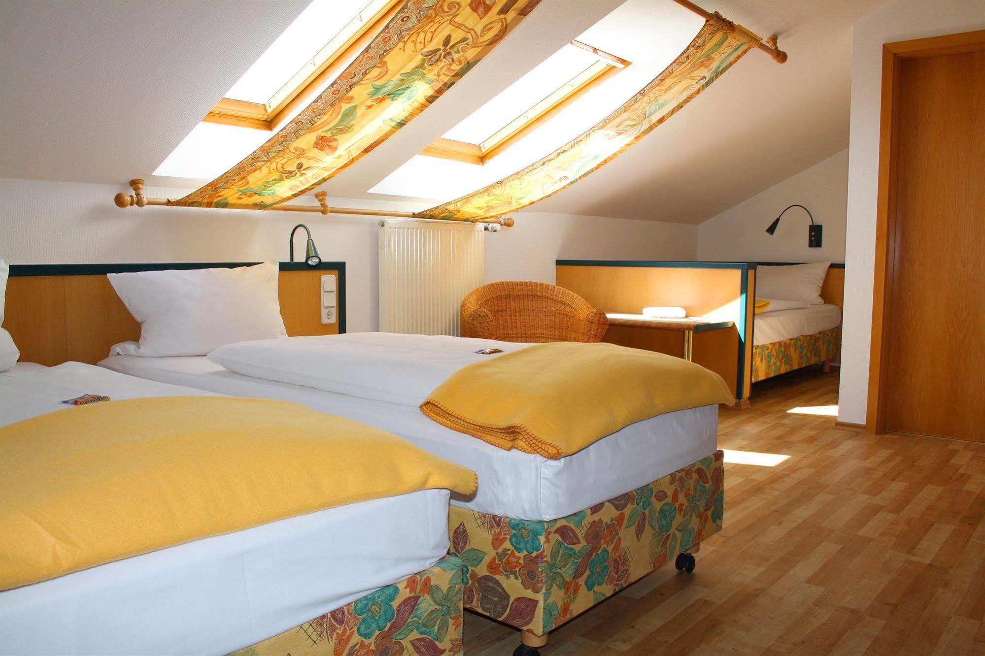 Hotel Am Quellberg Реклингхаузен Екстериор снимка
