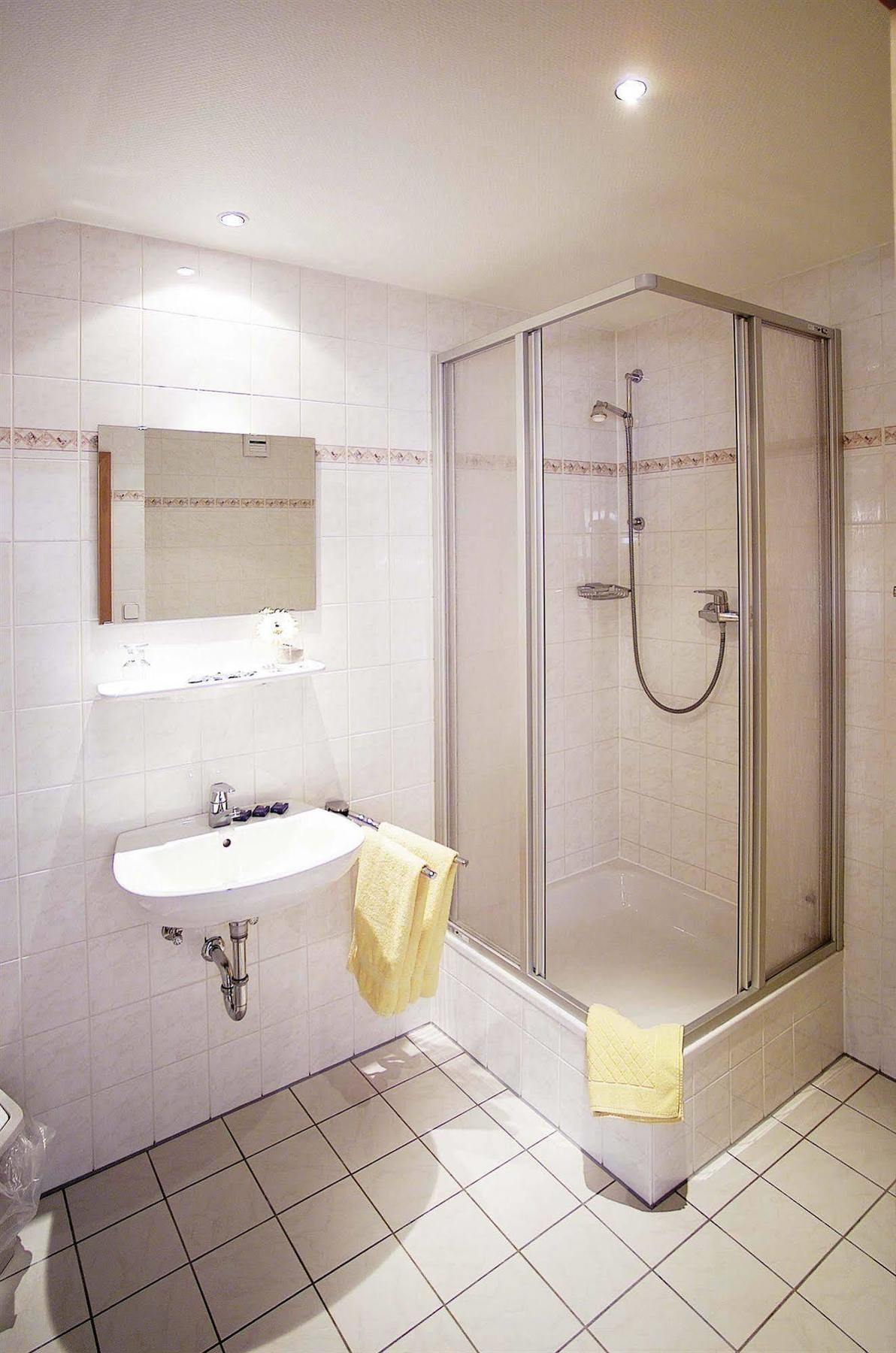Hotel Am Quellberg Реклингхаузен Екстериор снимка