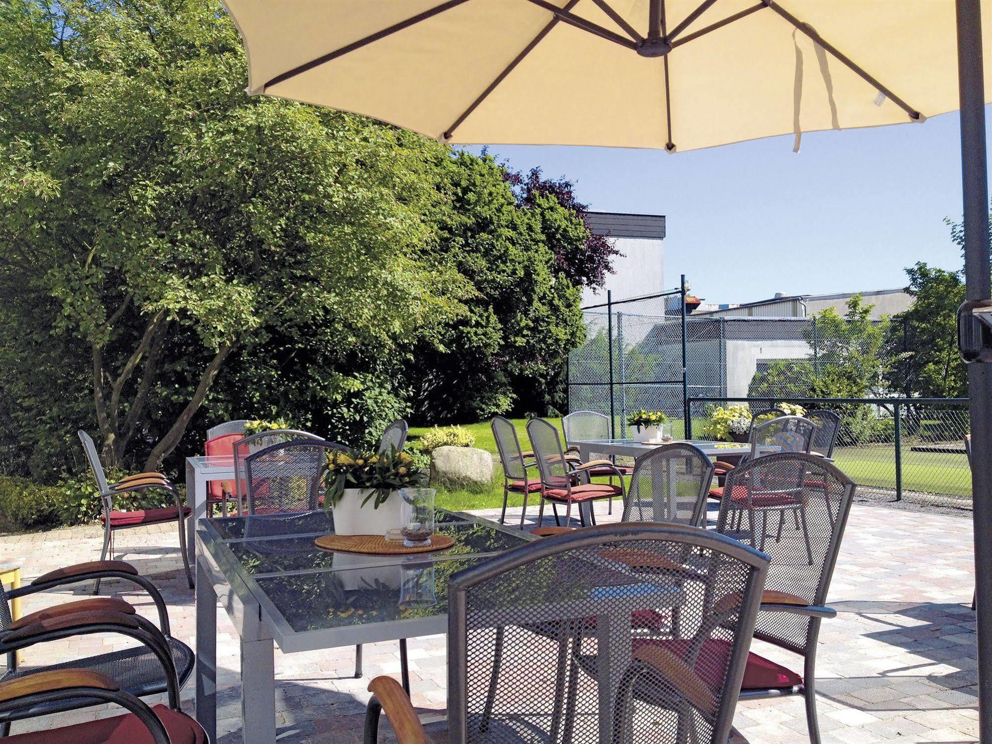 Hotel Am Quellberg Реклингхаузен Екстериор снимка