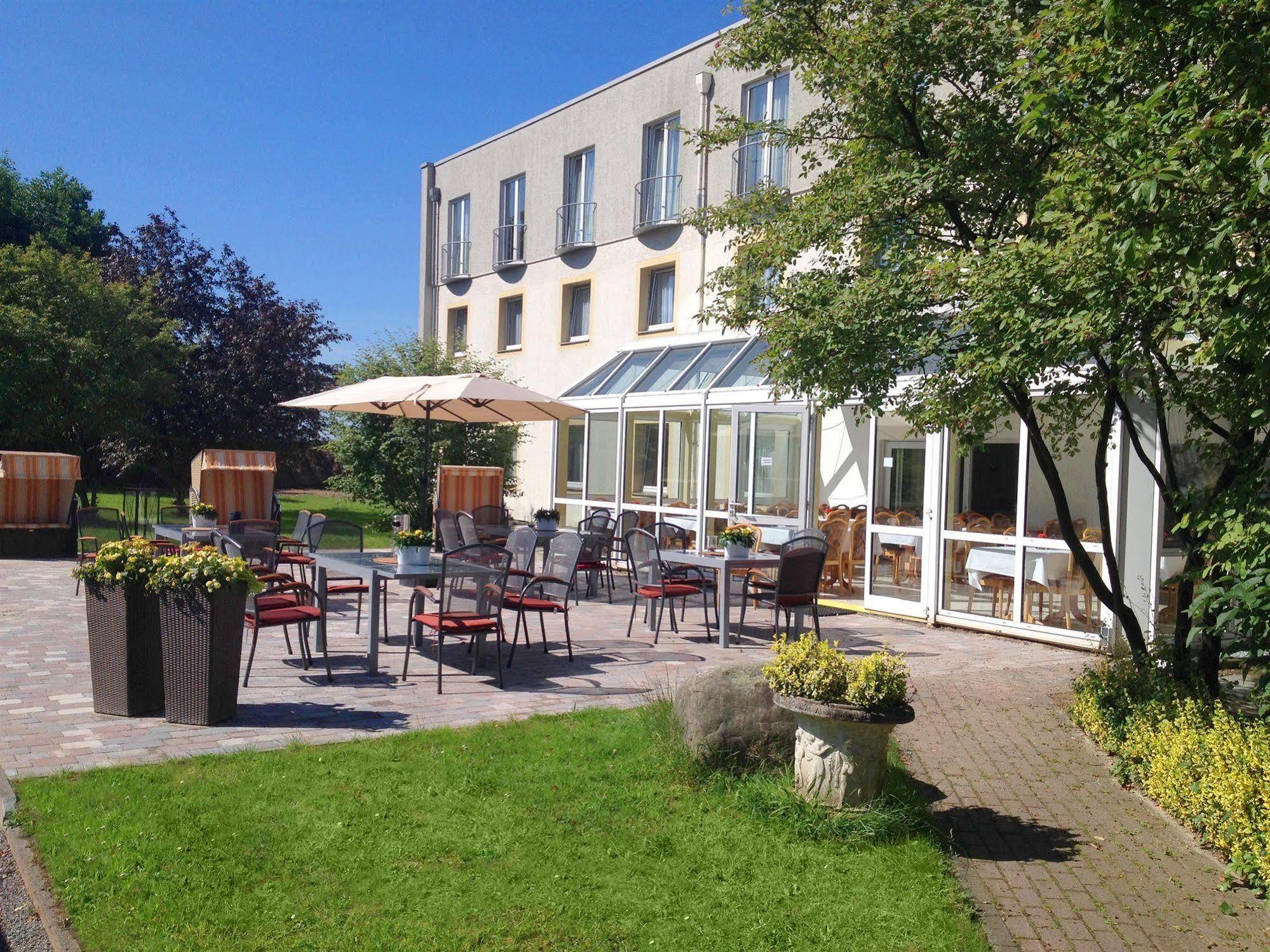 Hotel Am Quellberg Реклингхаузен Екстериор снимка