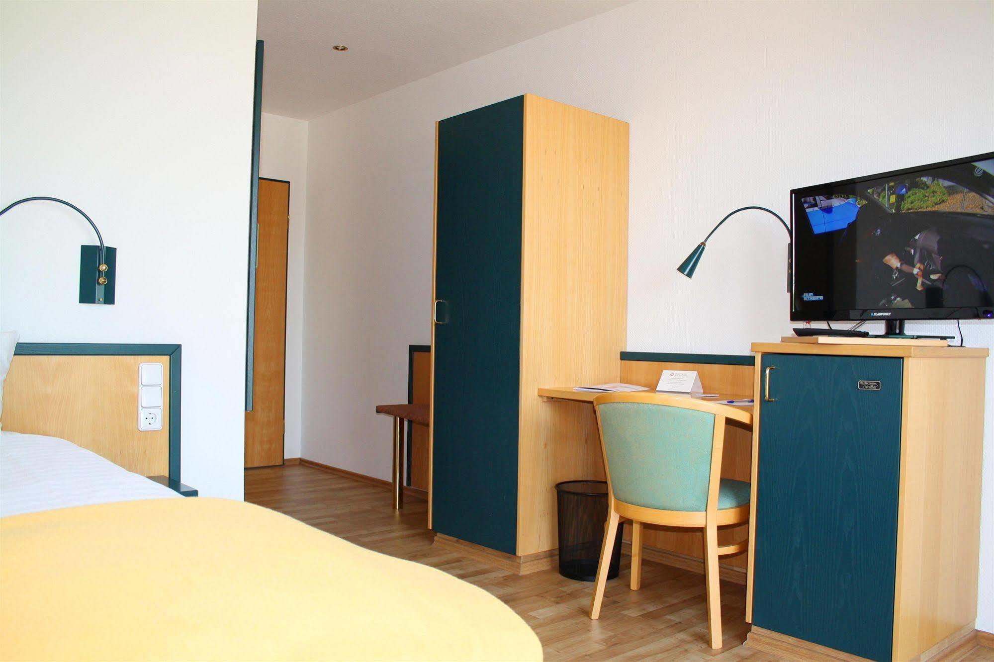 Hotel Am Quellberg Реклингхаузен Екстериор снимка